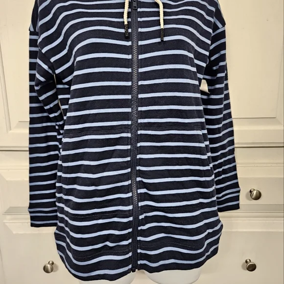 Beach Zip Hoodie NWT - Picture 4 of 15